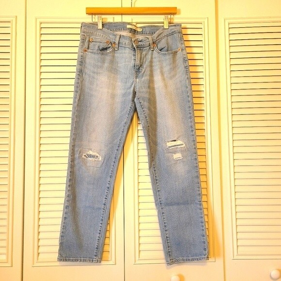 Levi's boyfriend fit light wash denim size 28 - Picture 1 of 7